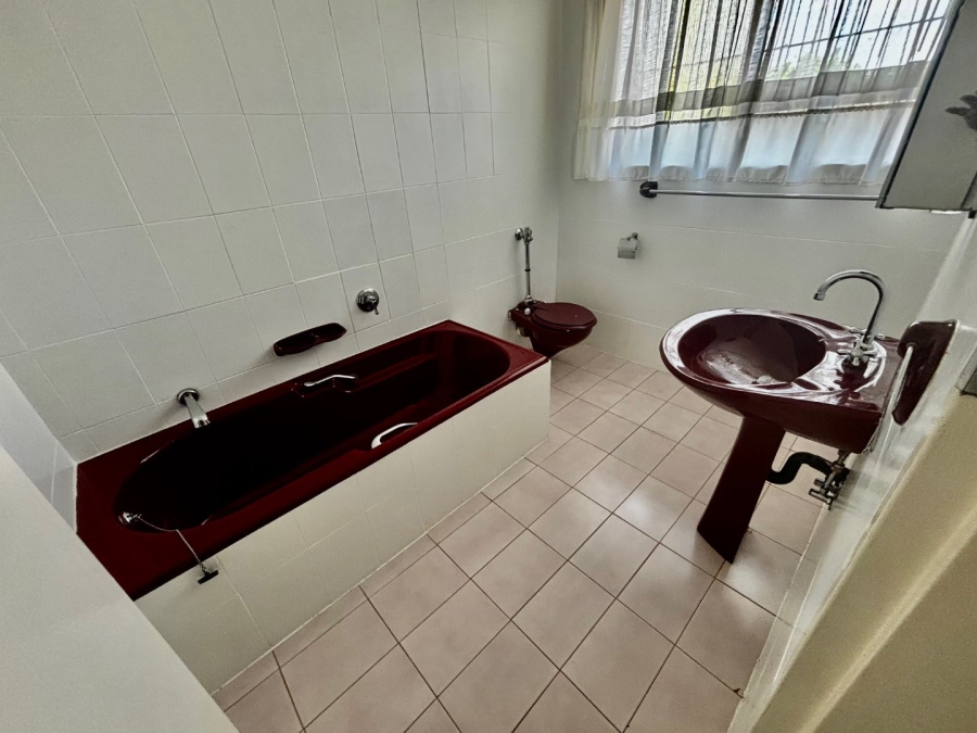 3 Bedroom Property for Sale in Flamwood North West